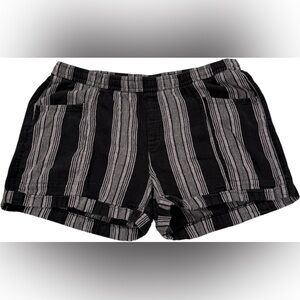 Old Navy Black and Gray Striped Women's Linen-Blend Shorts